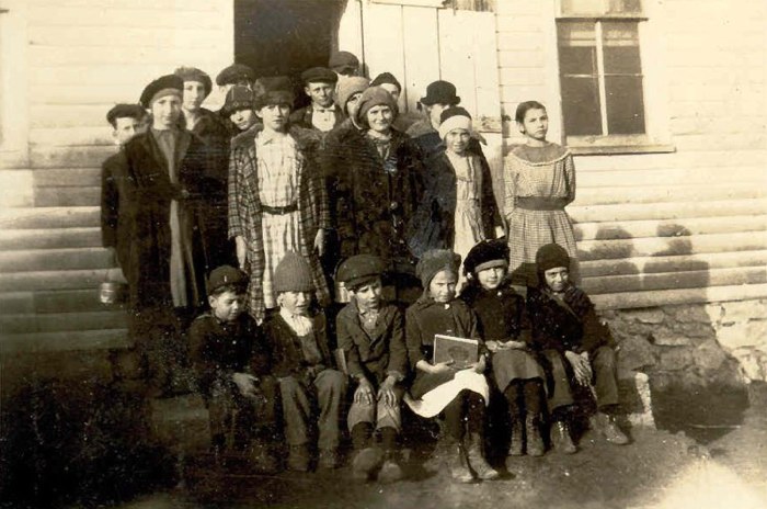 White Hall School 1923